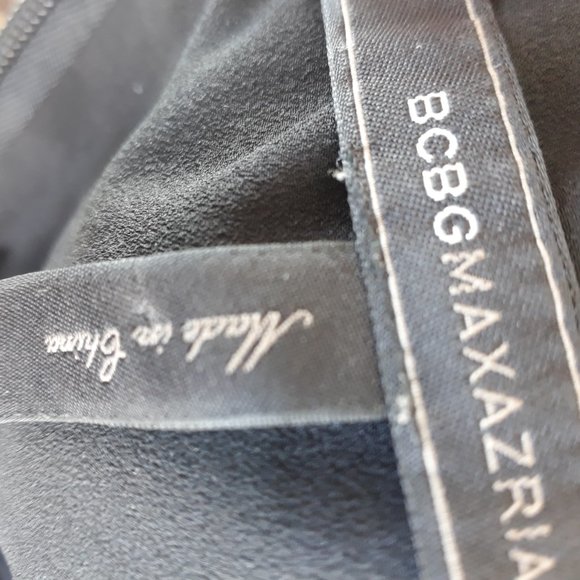 ⭐ BCBG Scoop Neck Colour Block Dress - Picture 2 of 2